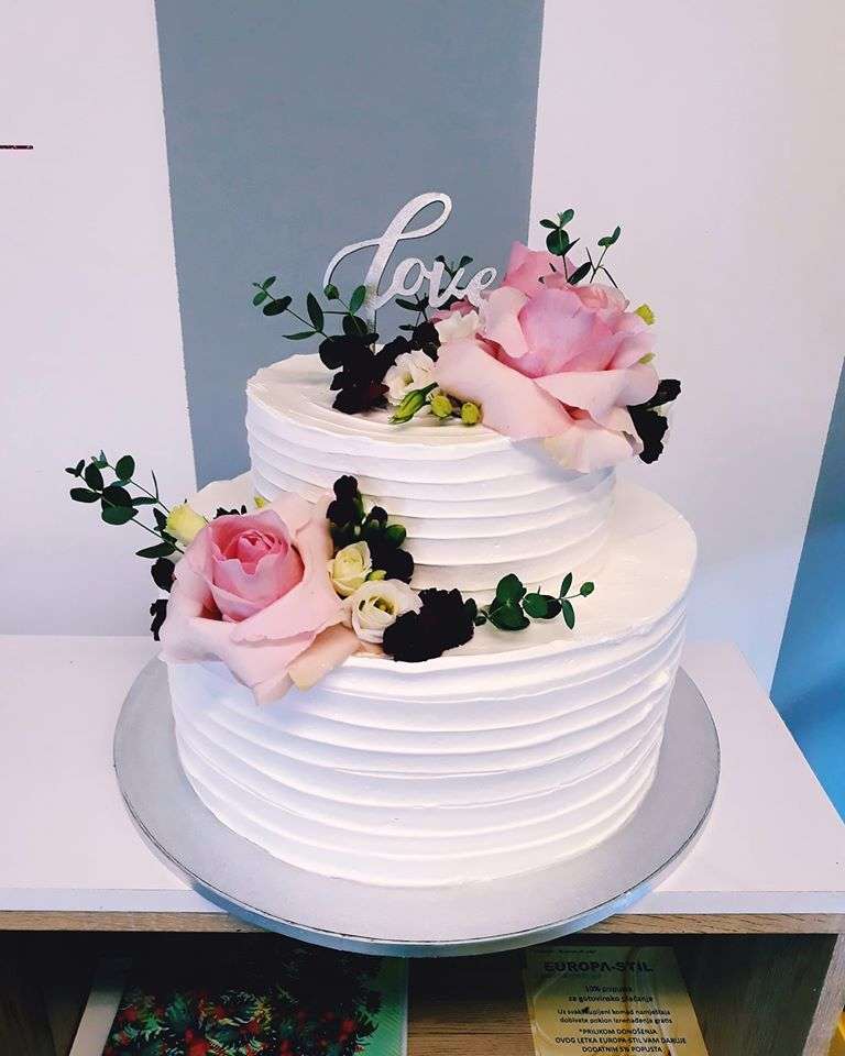 Mladenačke torte na 2 kata slika-0