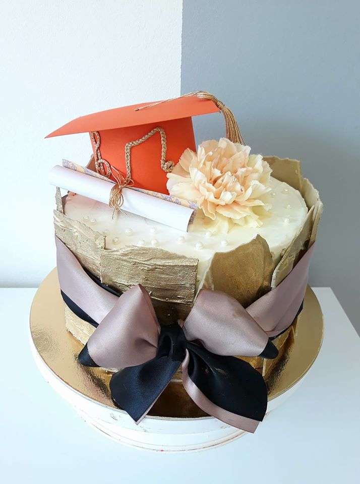 Torte s buttercreamom/obložene čokoladom slika-0