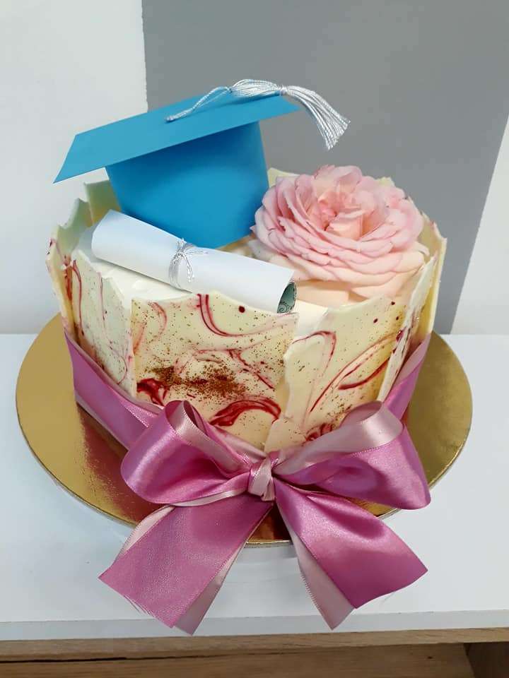 Torte s buttercreamom/obložene čokoladom slika-5