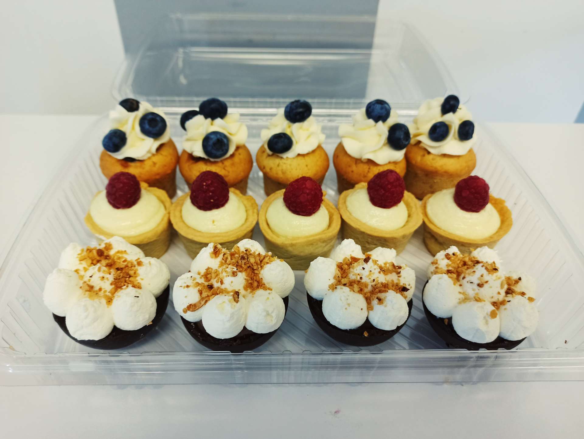 Deserti u čašicama/košaricama slika-2