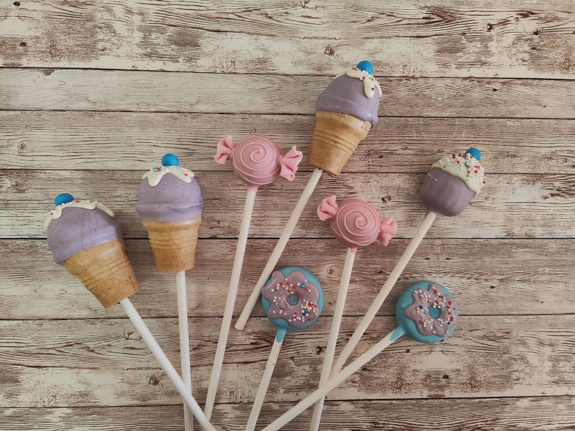 Ukrašeni cakepopsi slika-15