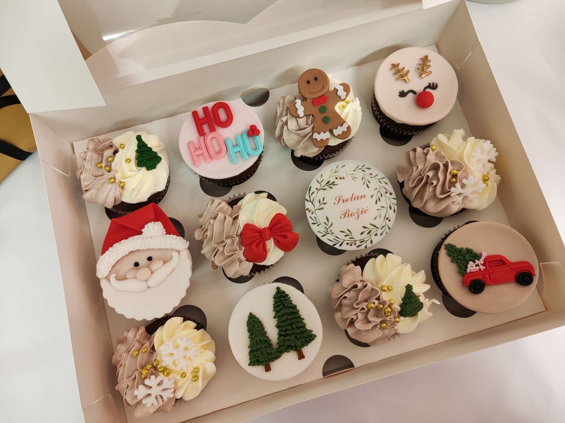 Božićni muffini box slika-2